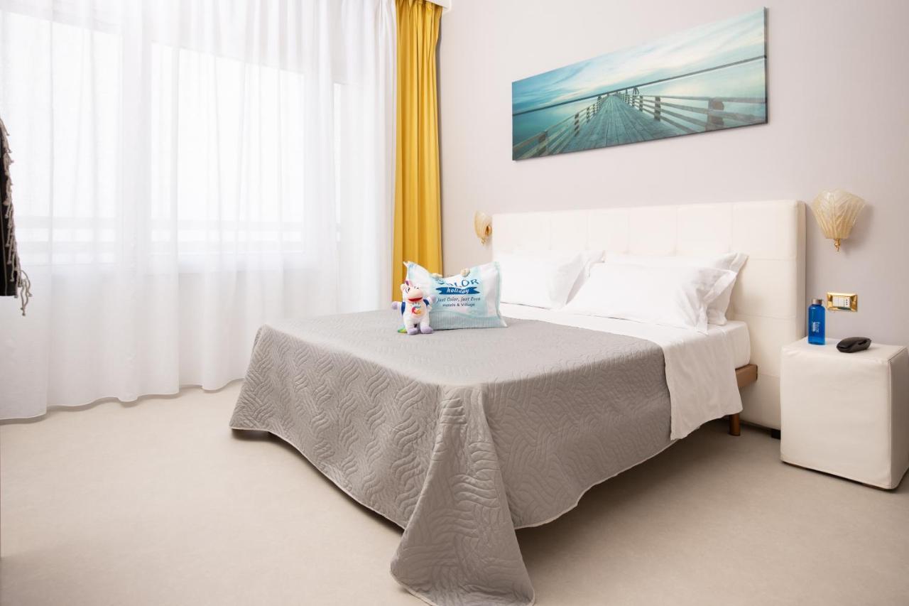 Color Miami Beach Family Hotel Milano Marittima Extérieur photo